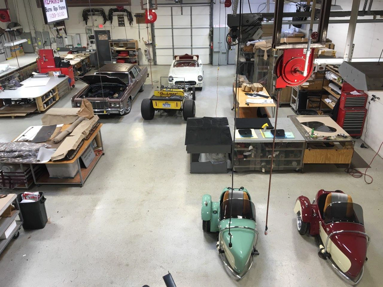 Shop Floor with sidecars